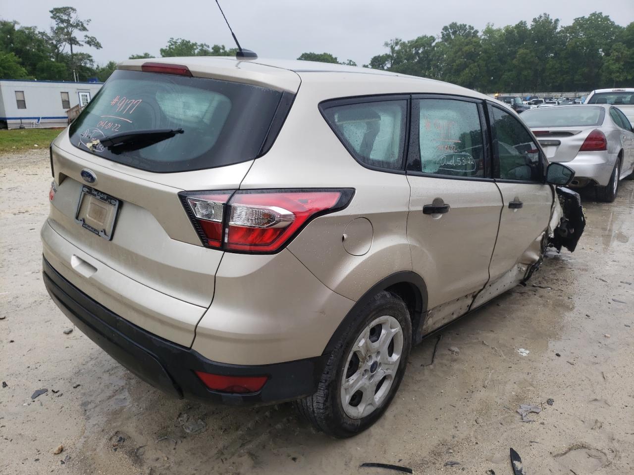 Photo 4 from auction – 2018 FORD ESCAPE S with VIN 1FMCU0F76JUB22843