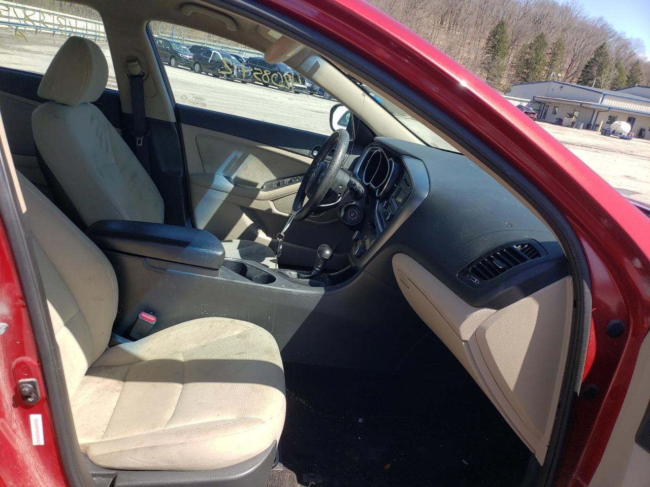 Photo 5 from auction – 2014 KIA OPTIMA LX with VIN 5XXGM4A7XEG339585