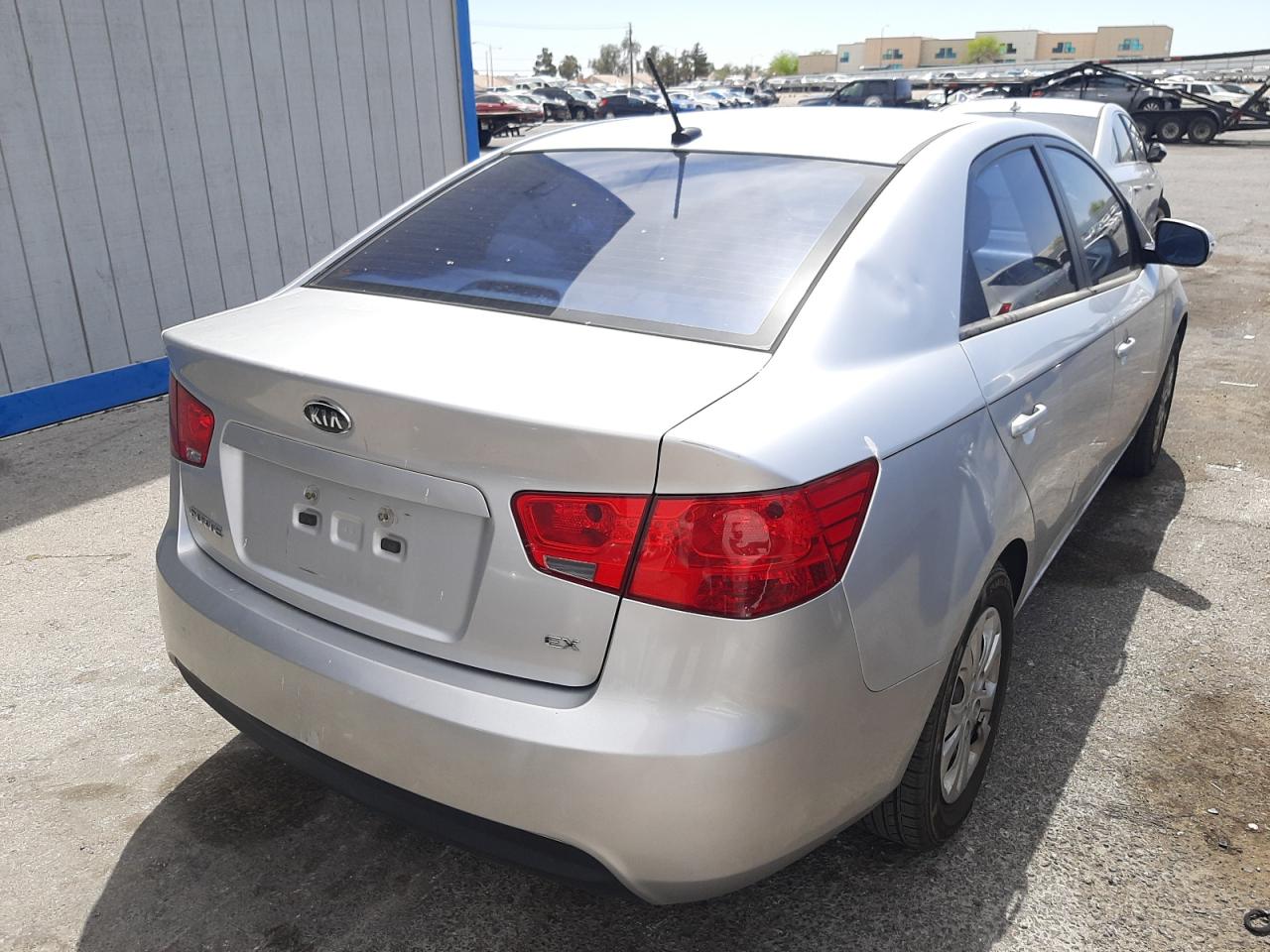 Photo 4 from auction – 2010 KIA FORTE EX with VIN KNAFU4A29A5058776