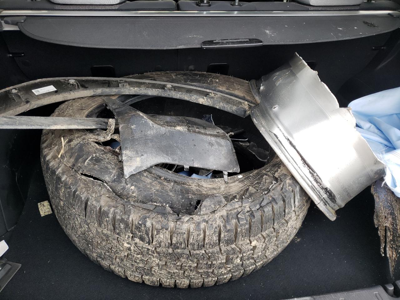 Photo 9 from auction – 2019 SUBARU CROSSTREK with VIN JF2GTACCXKG345047