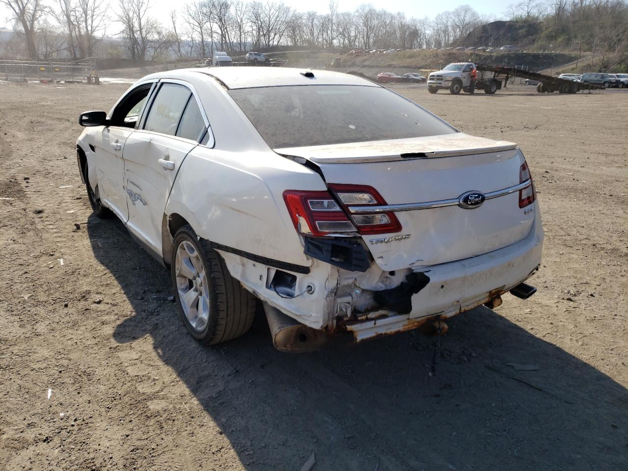 Photo 3 from auction – 2013 FORD TAURUS SEL with VIN 1FAHP2E8XDG123834