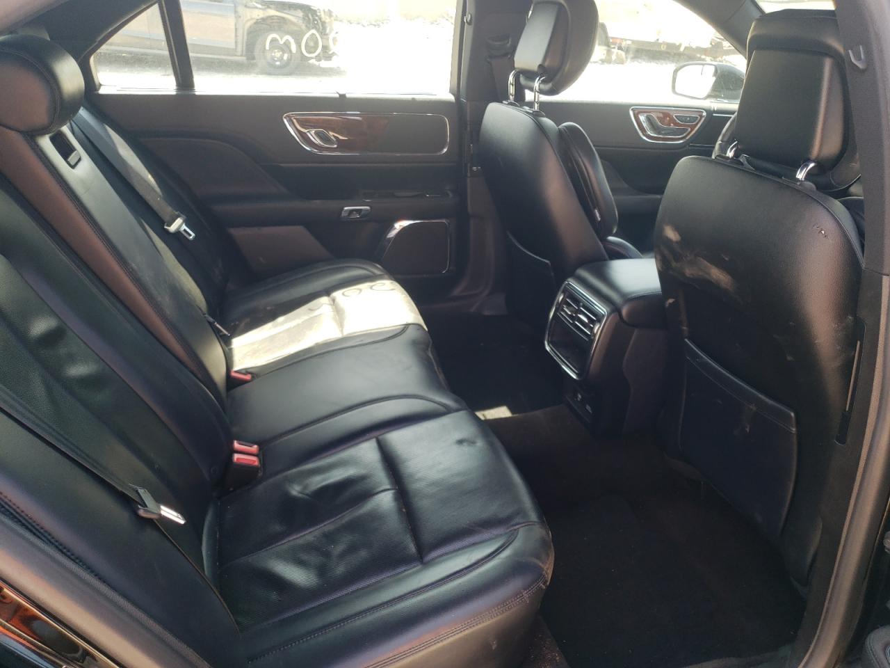 Photo 6 from auction – 2017 LINCOLN CONTINENTA with VIN 1LN6L9HK6H5602343