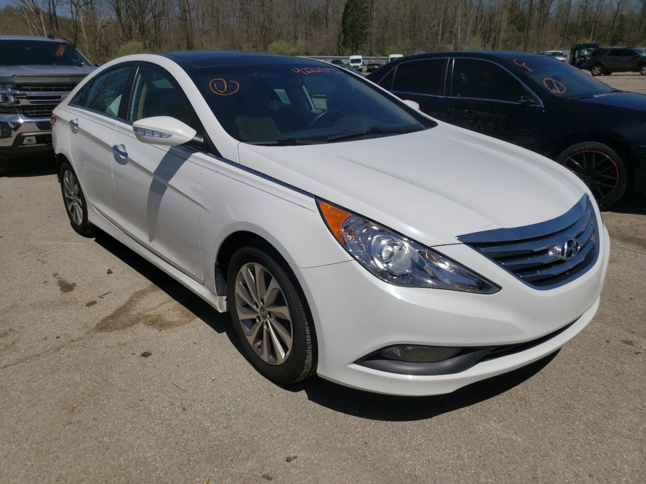 HYUNDAI SONATA SE 2014 with VIN 5NPEC4AC4EH844405 - Photo from auction