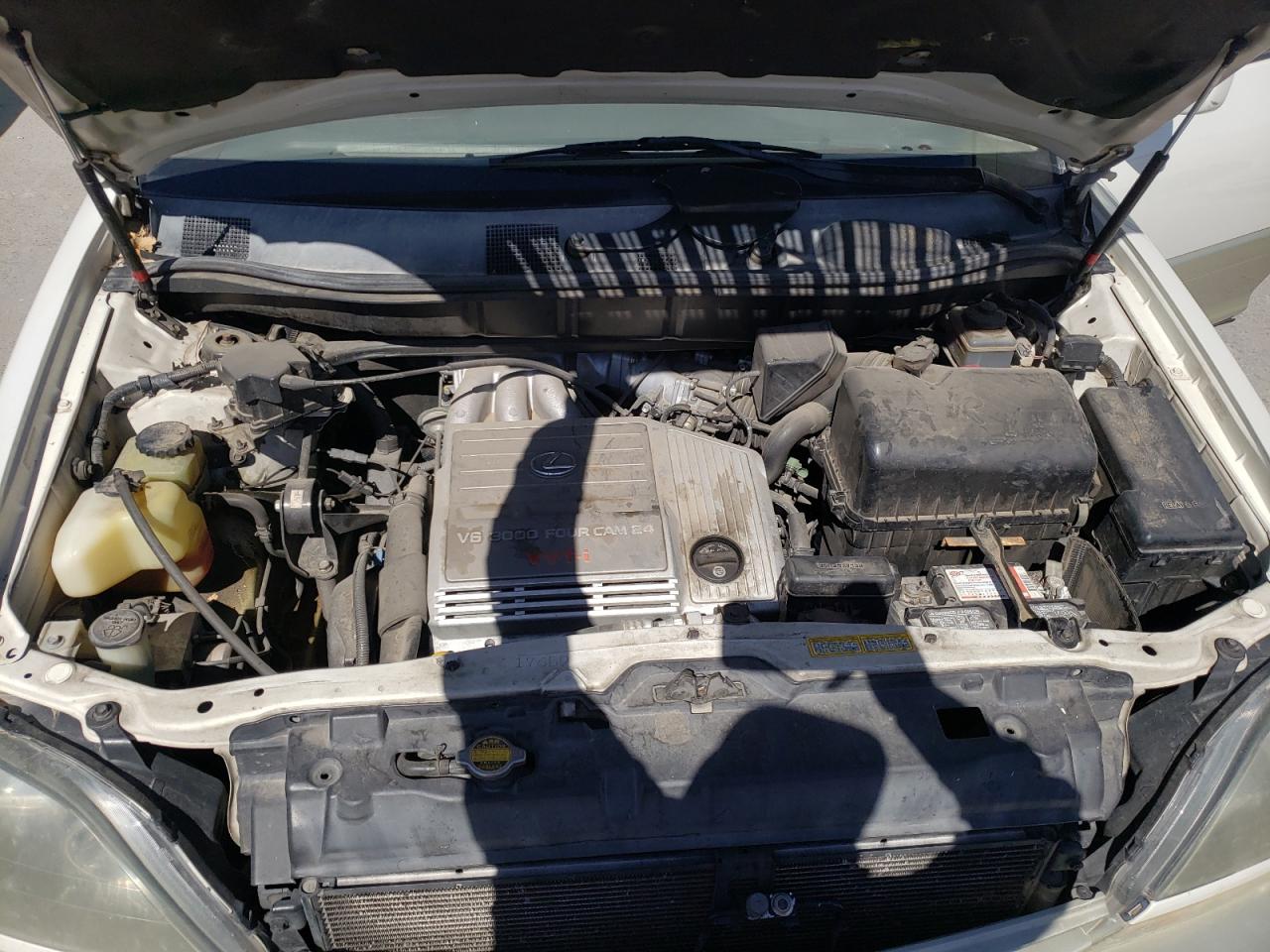 Photo 7 from auction – 1999 LEXUS RX 300 with VIN JT6HF10UXX0089619