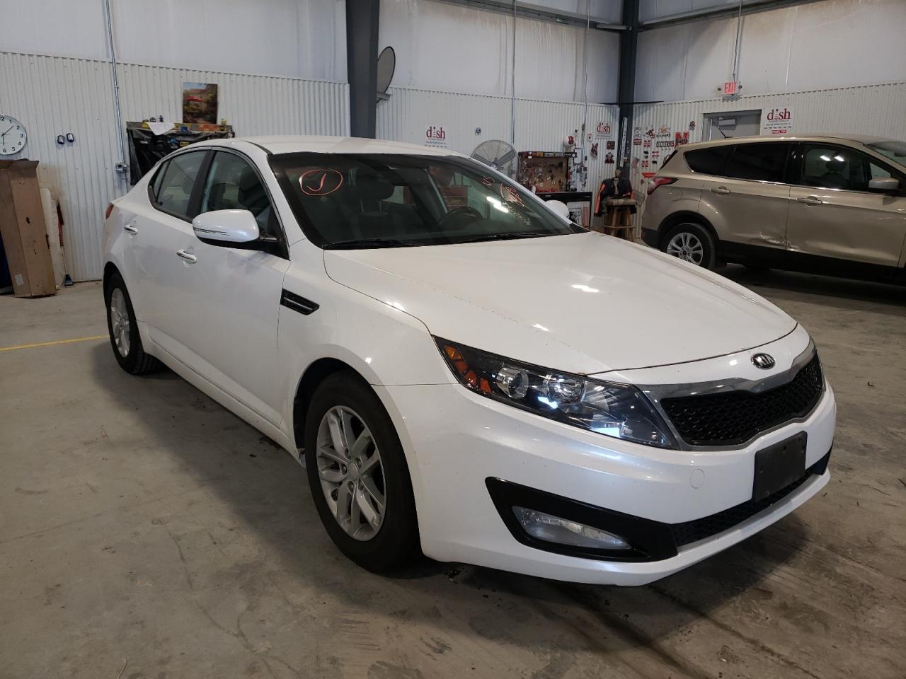 KIA OPTIMA LX 2013 with VIN KNAGM4A79D5422828 - Photo from auction