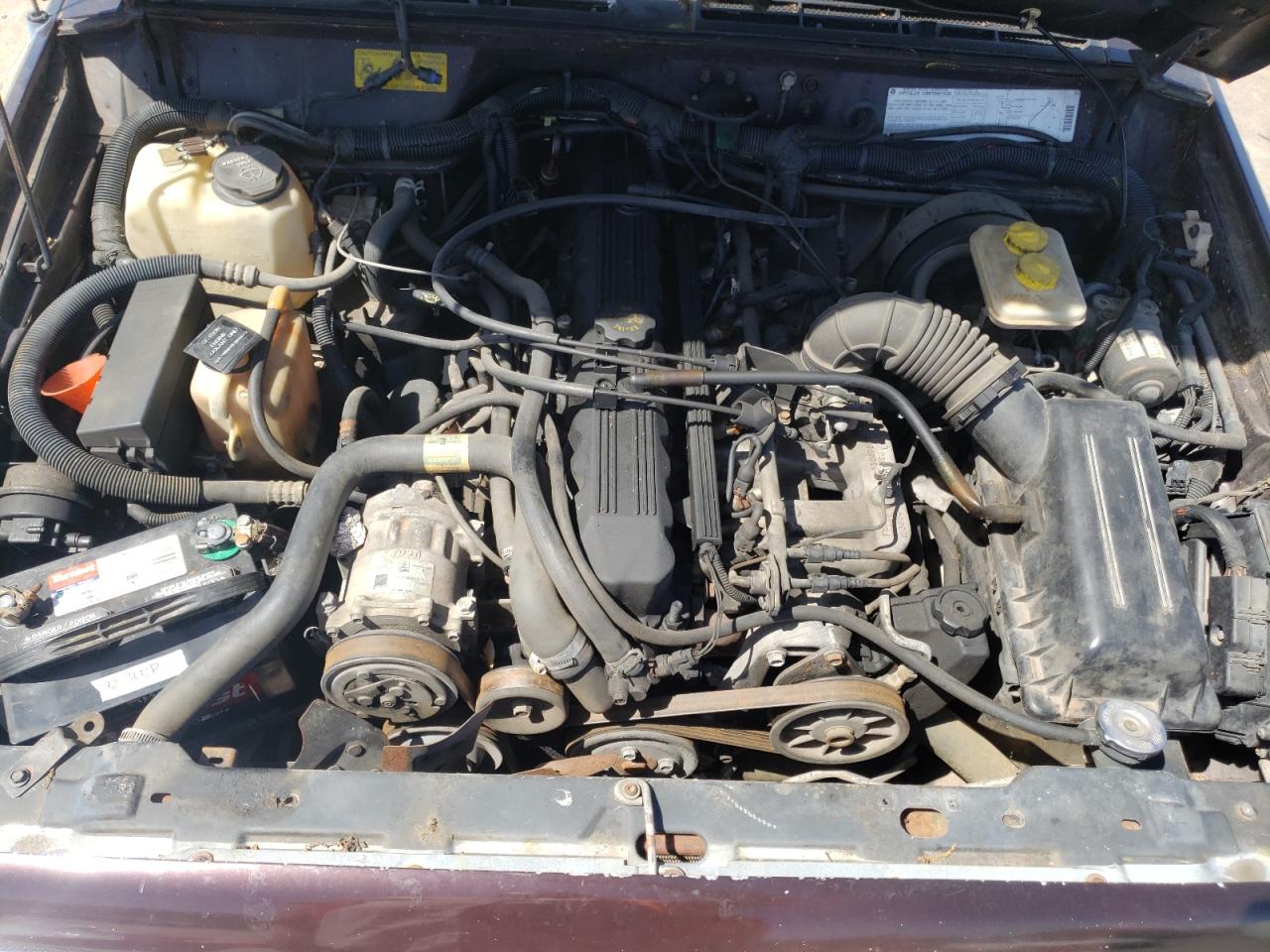Photo 7 from auction – 1992 JEEP CHEROKEE L with VIN 1J4FT58S2NL121455