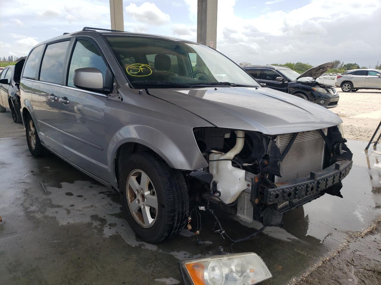 DODGE GRAND CARA 2013 with VIN 2C4RDGDG0DR549205 - Photo from auction
