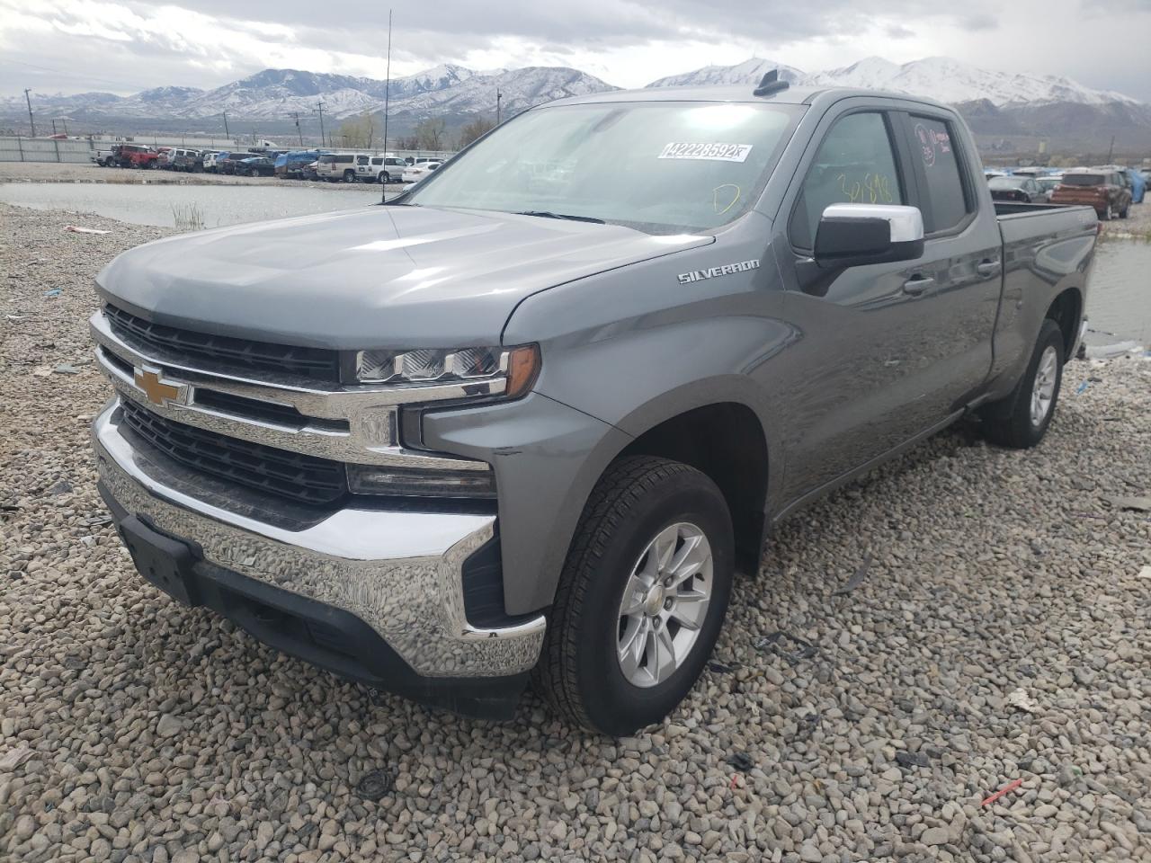 Photo 2 from auction – 2020 CHEVROLET SILVERADO with VIN 1GCRYDED1LZ171505