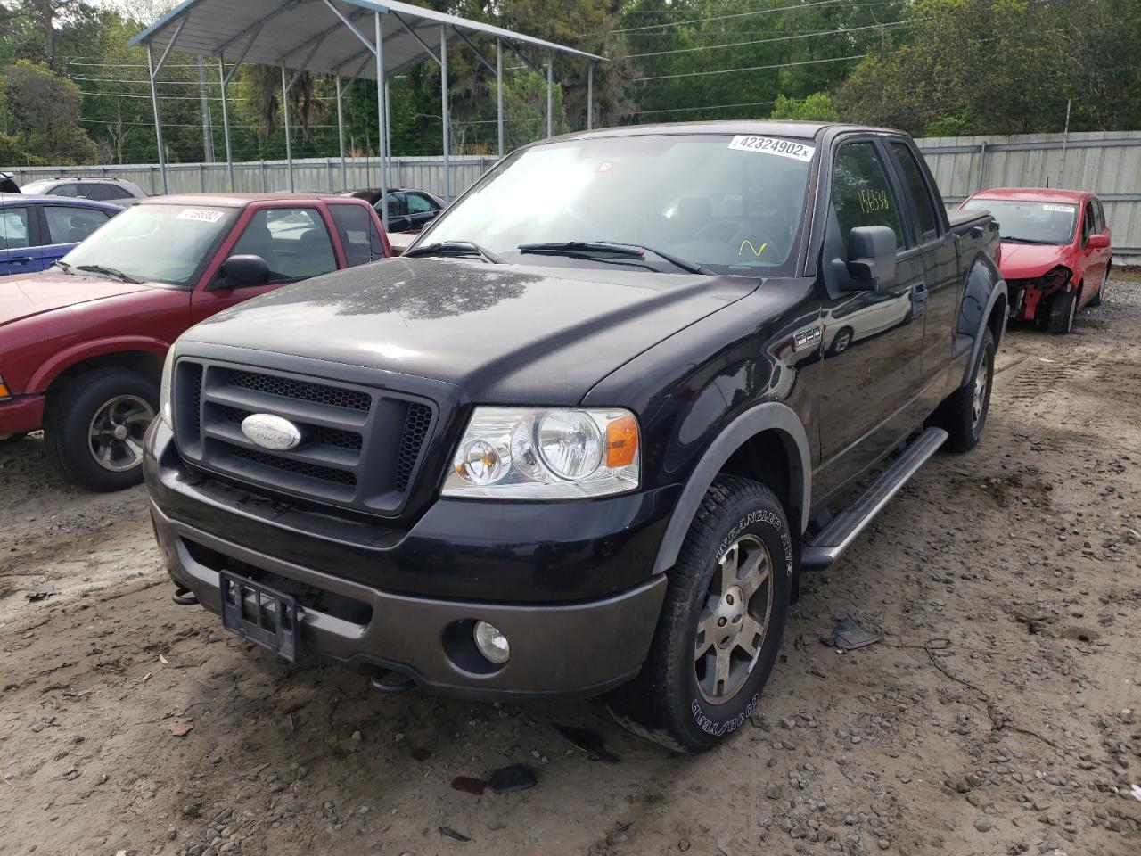Photo 2 from auction – 2006 FORD F150 with VIN 1FTPX04566KD64761