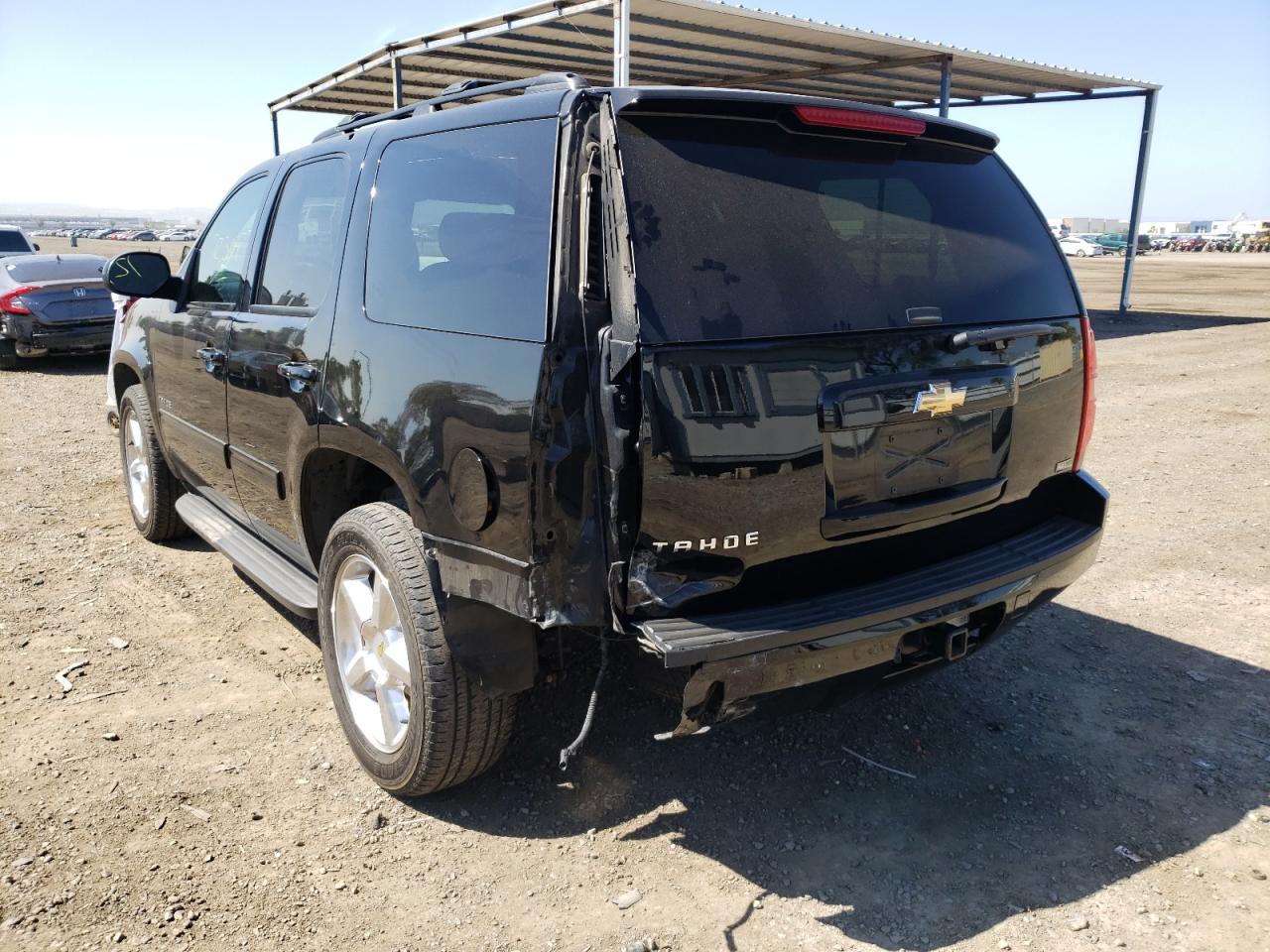 Photo 3 from auction – 2010 CHEVROLET TAHOE C150 with VIN 1GNMCAE32AR232704