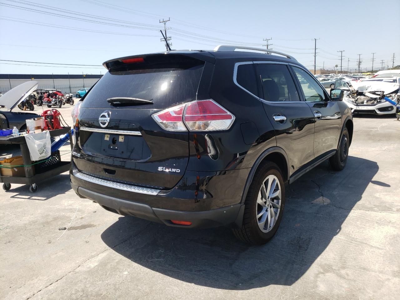 Photo 4 from auction – 2015 NISSAN ROGUE S with VIN 5N1AT2MV2FC769342