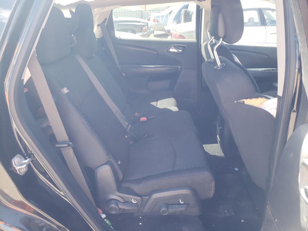 Photo 6 from auction – 2018 DODGE JOURNEY SE with VIN 3C4PDCAB8JT340201