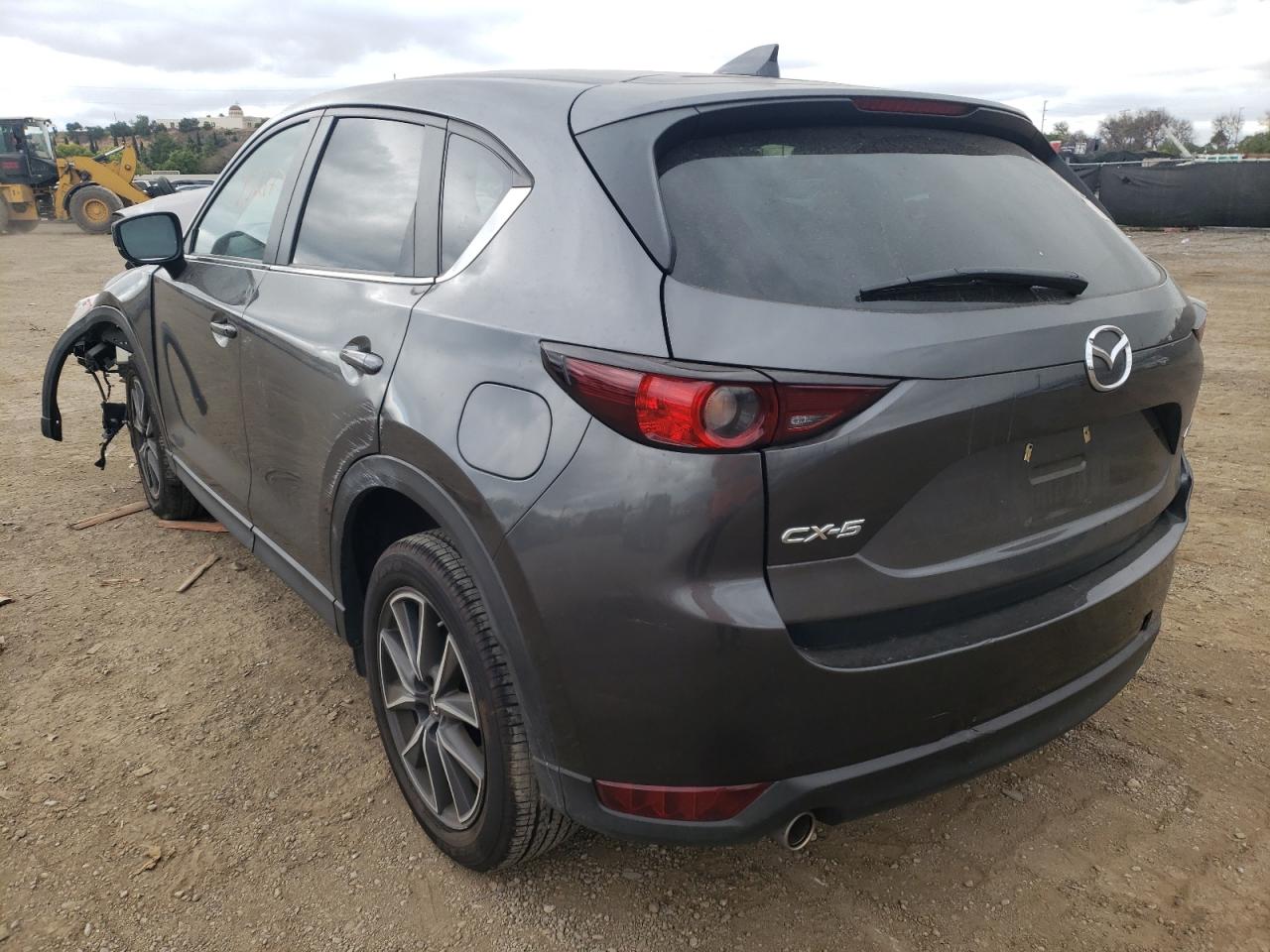 Photo 3 from auction – 2018 MAZDA CX-5 TOURI with VIN JM3KFACM1J0363041