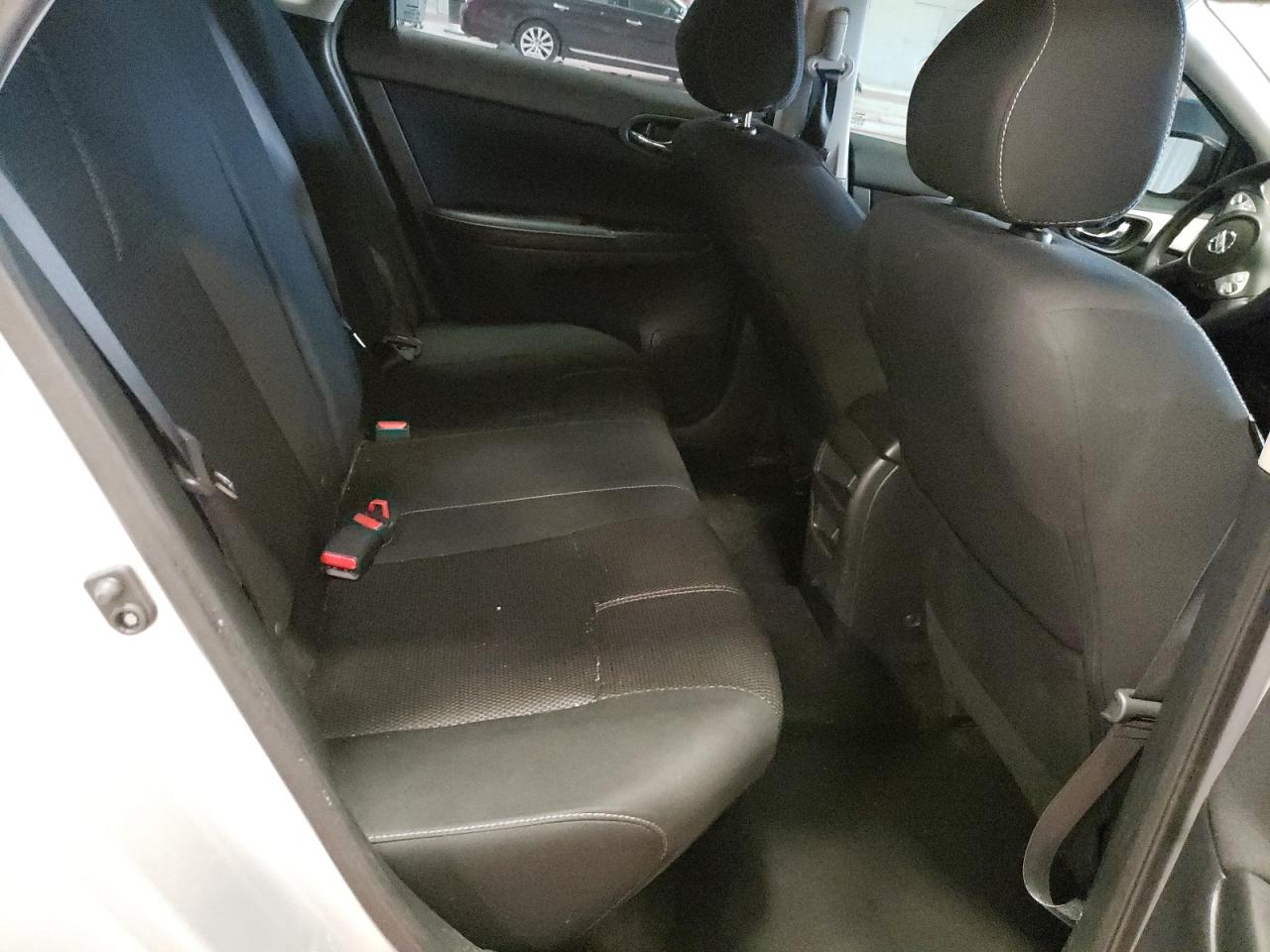 Photo 6 from auction – 2018 NISSAN SENTRA S with VIN 3N1AB7AP2JY295681