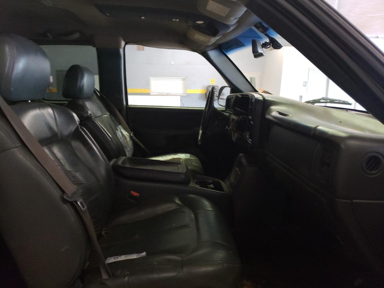 Photo 5 from auction – 2002 GMC NEW SIERRA with VIN 1GTEK19T02E171260