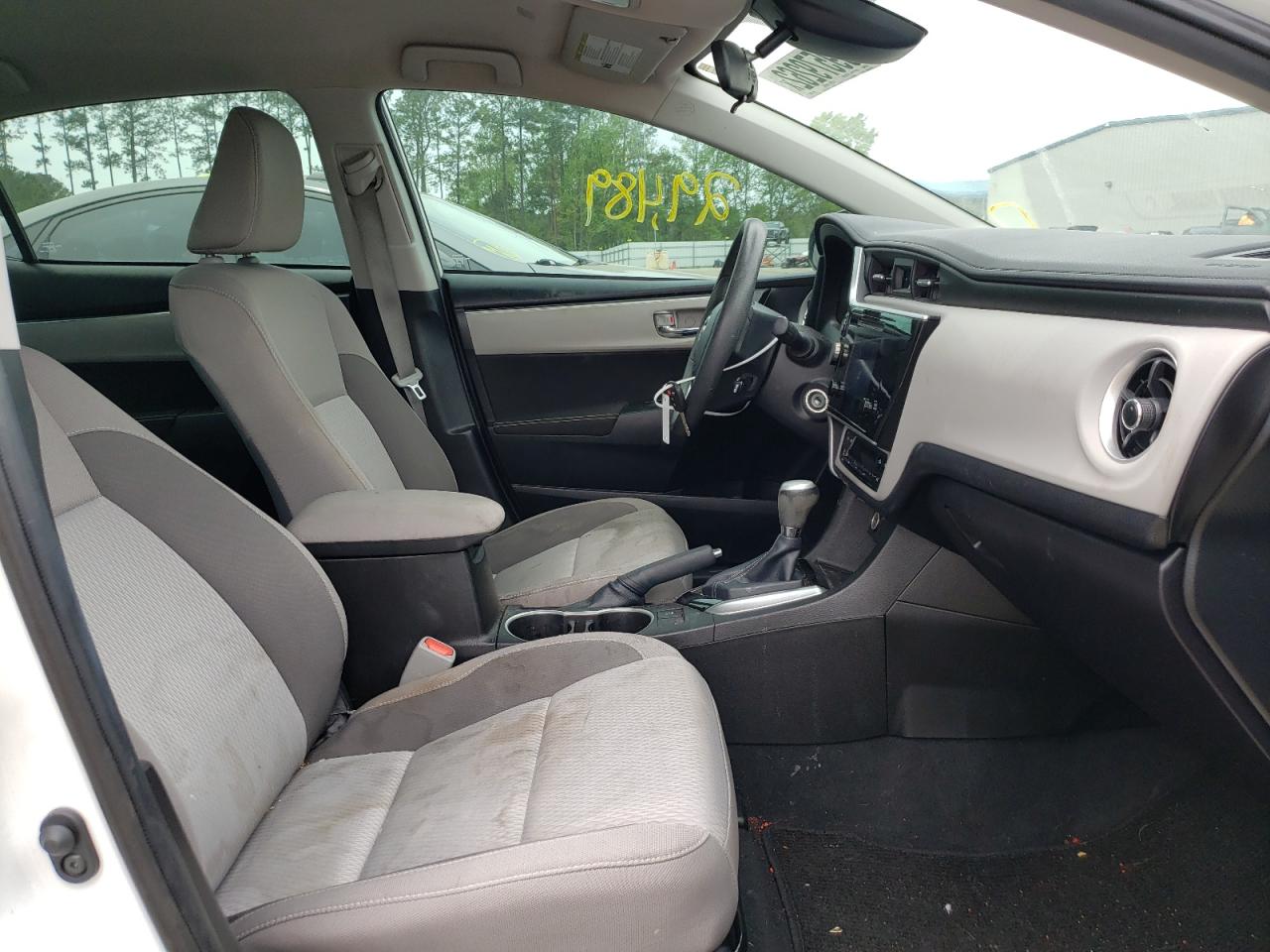 Photo 5 from auction – 2019 TOYOTA COROLLA L with VIN 5YFBURHE3KP878824