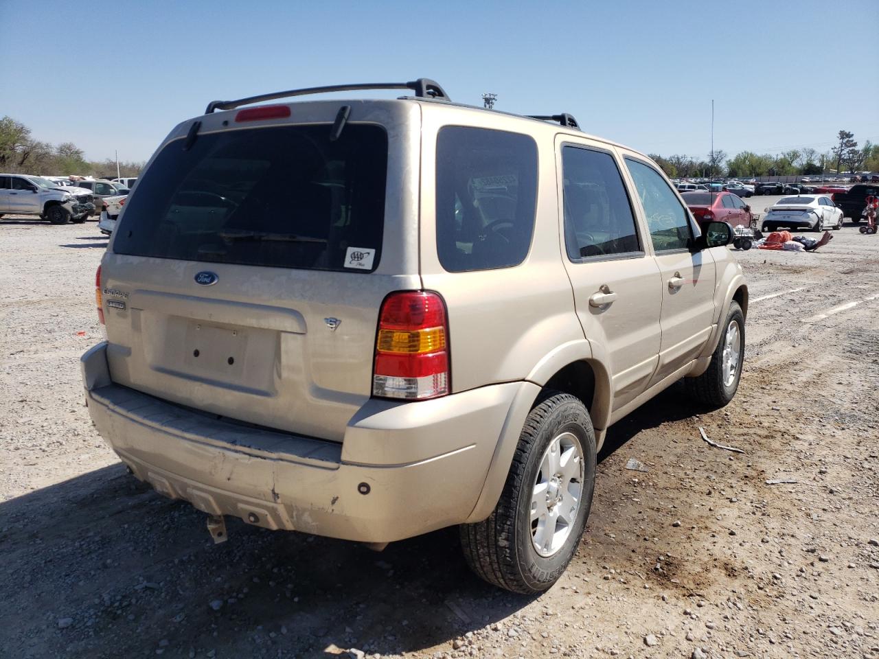 Photo 4 from auction – 2007 FORD ESCAPE LIM with VIN 1FMYU041X7KA69900