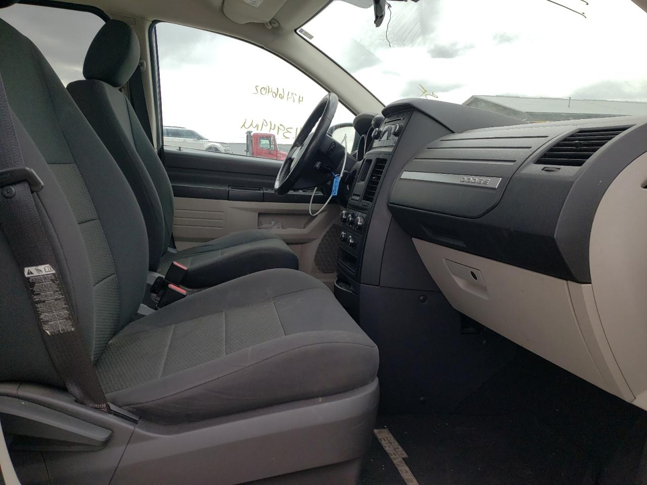 Photo 5 from auction – 2008 DODGE GRAND CARA with VIN 1D8HN44H38B145238