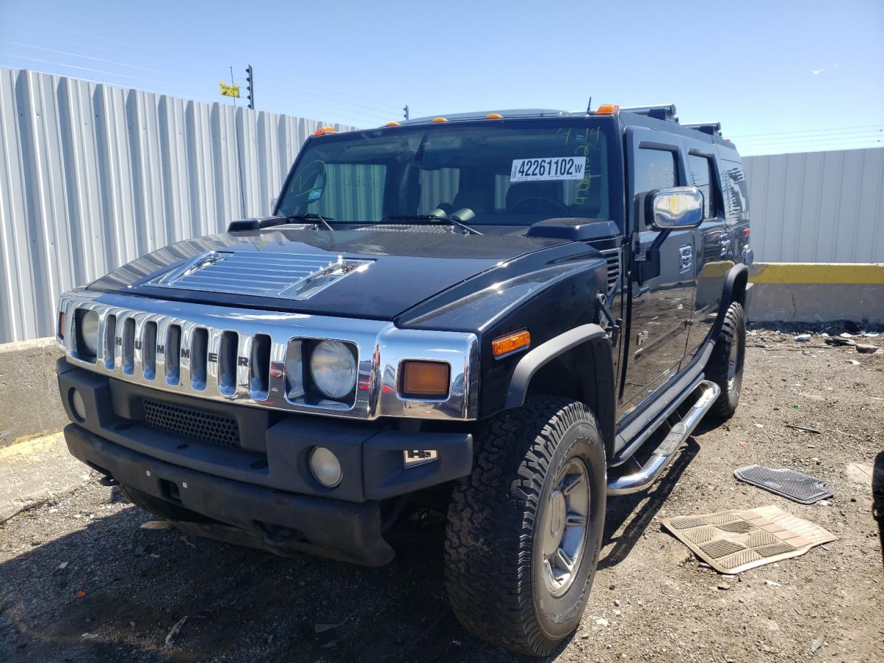 Photo 2 from auction – 2004 HUMMER H2 with VIN 5GRGN23U14H120857