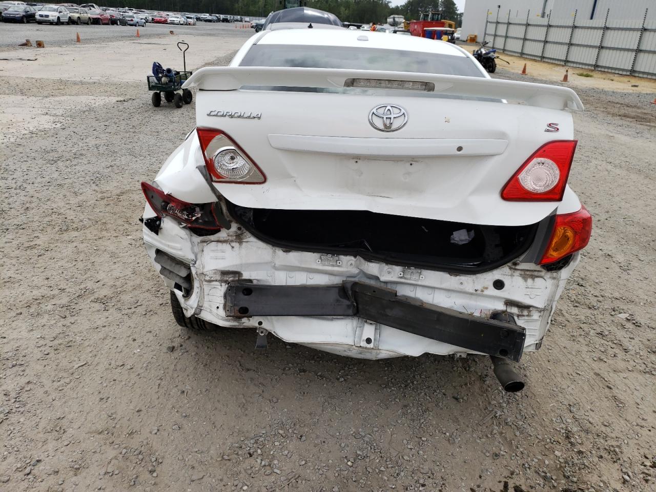 Photo 9 from auction – 2010 TOYOTA COROLLA with VIN 1NXBU4EE1AZ365866