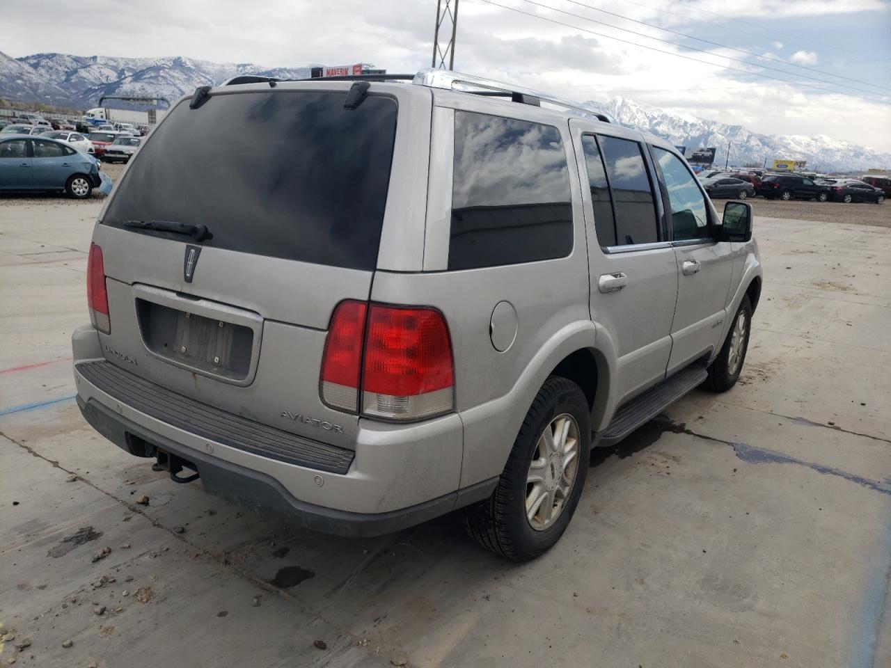 Photo 4 from auction – 2003 LINCOLN AVIATOR with VIN 5LMEU88H23ZJ31037