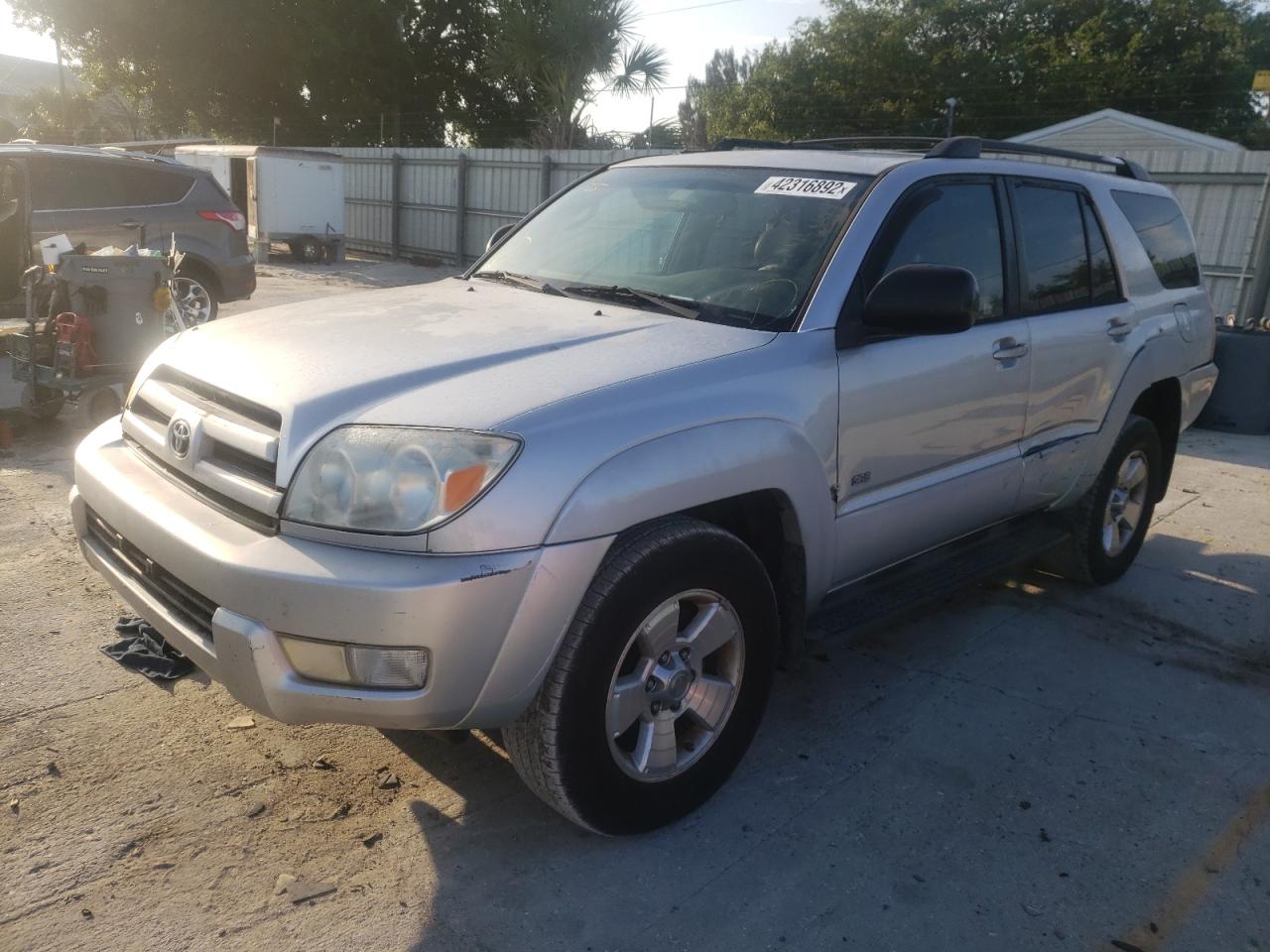 Photo 2 from auction – 2004 TOYOTA 4RUNNER SR with VIN JTEZU14R440029108