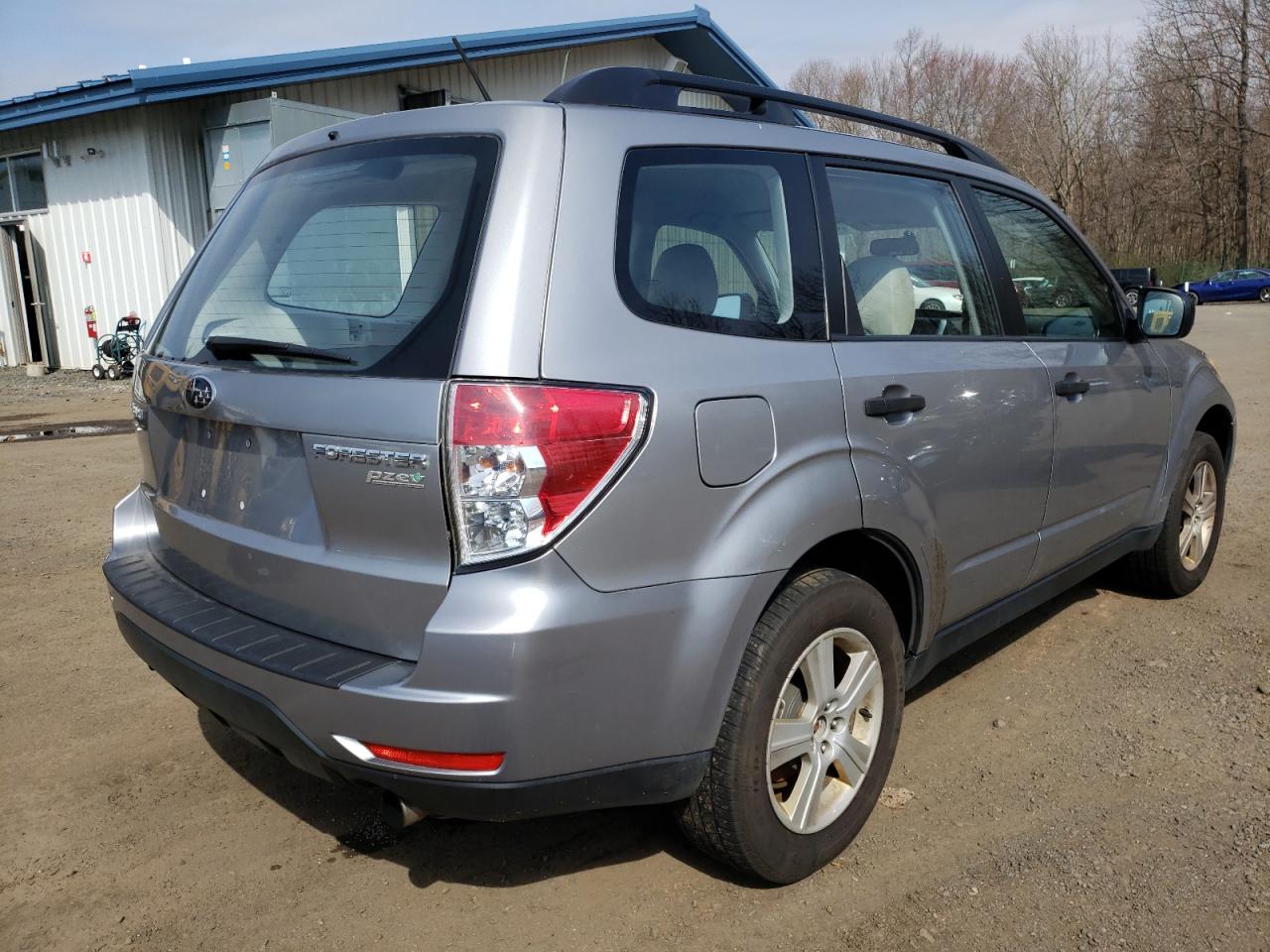 Photo 4 from auction – 2011 SUBARU FORESTER 2 with VIN JF2SHABC1BG711233