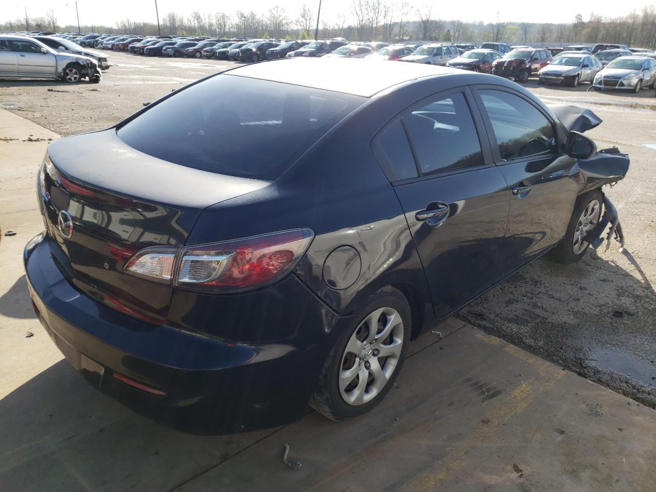 Photo 4 from auction – 2012 MAZDA 3 I with VIN JM1BL1UF3C1503993