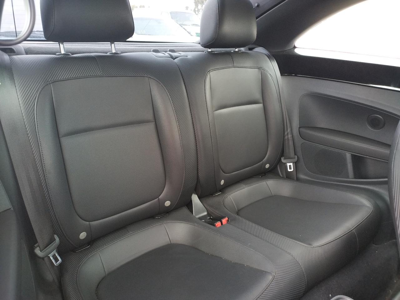 Photo 6 from auction – 2012 VOLKSWAGEN BEETLE with VIN 3VWJP7AT0CM646039