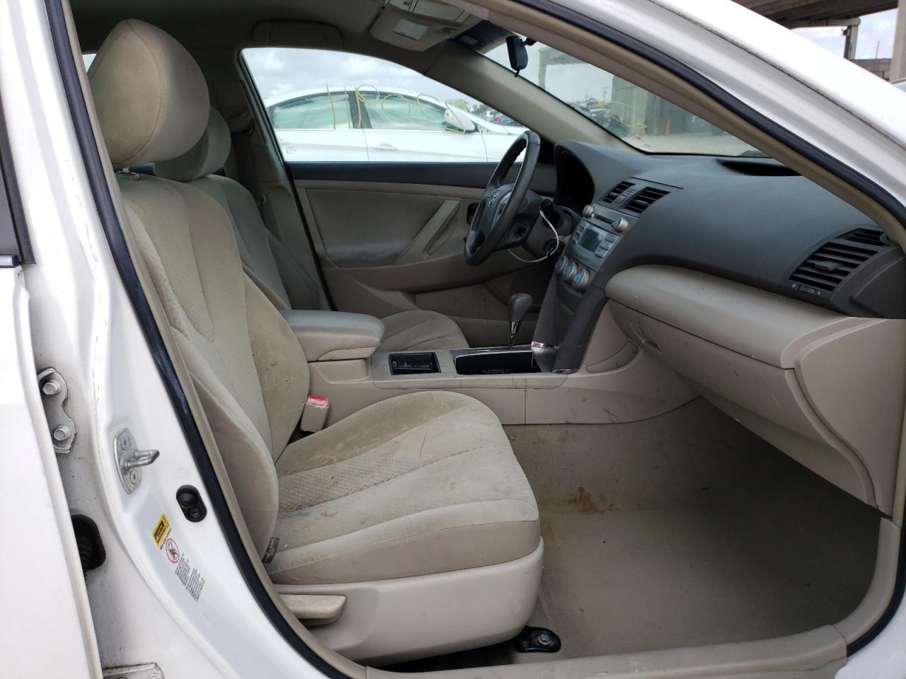 Photo 5 from auction – 2007 TOYOTA CAMRY CE with VIN 4T1BE46K87U662045