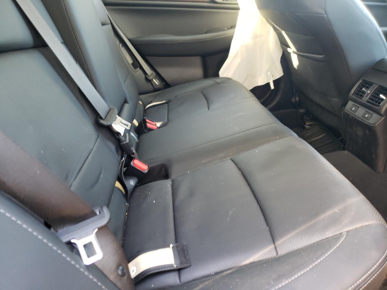 Photo 6 from auction – 2017 SUBARU OUTBACK 2. with VIN 4S4BSANC7H3271283
