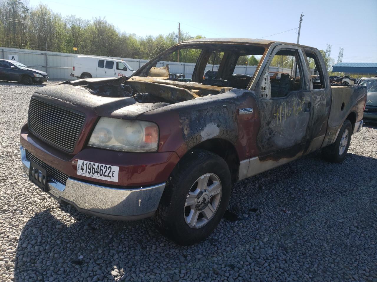 Photo 2 from auction – 2004 FORD F150 with VIN 1FTRX12W64NC56405