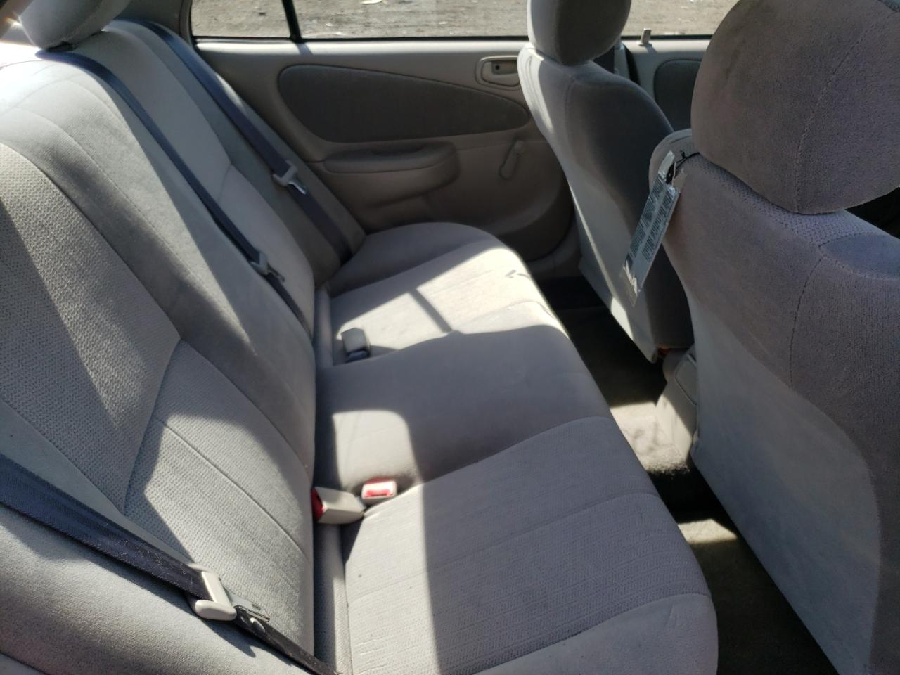 Photo 6 from auction – 2001 TOYOTA COROLLA CE with VIN 2T1BR12E71C502492