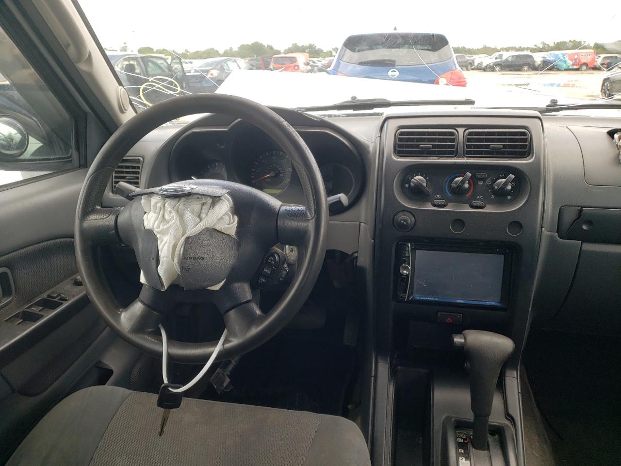 Photo 9 from auction – 2003 NISSAN FRONTIER C with VIN 1N6ED27T93C464006