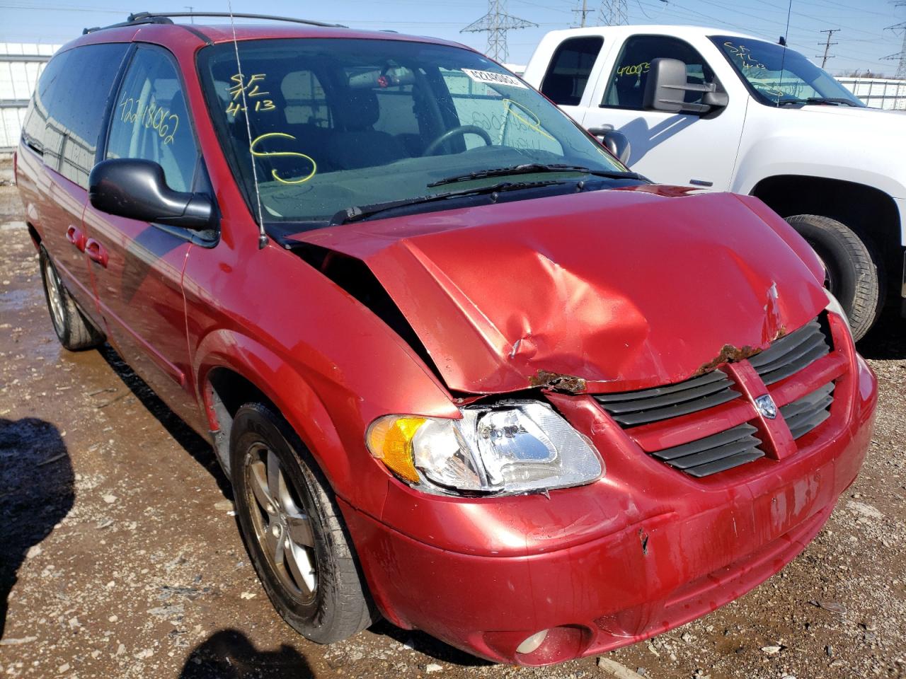 DODGE GRAND CARA 2007 with VIN 2D8GP44L87R307150 - Photo from auction