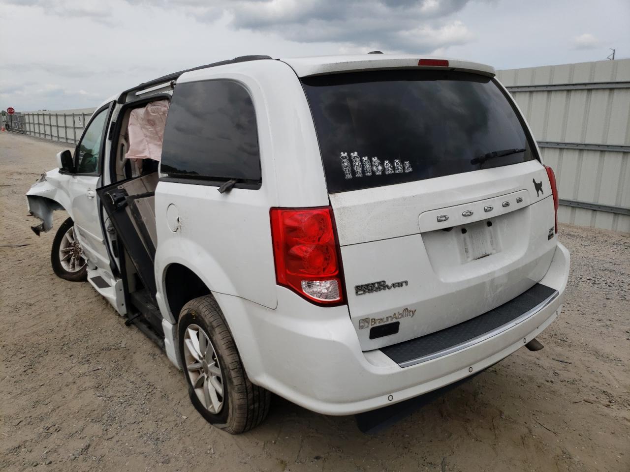 Photo 3 from auction – 2016 DODGE GRAND CARA with VIN 2C4RDGCG7GR194717
