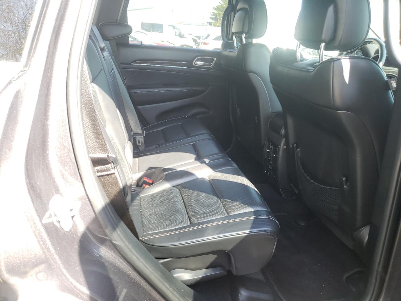 Photo 6 from auction – 2017 JEEP GRAND CHER with VIN 1C4RJFCG4HC819300