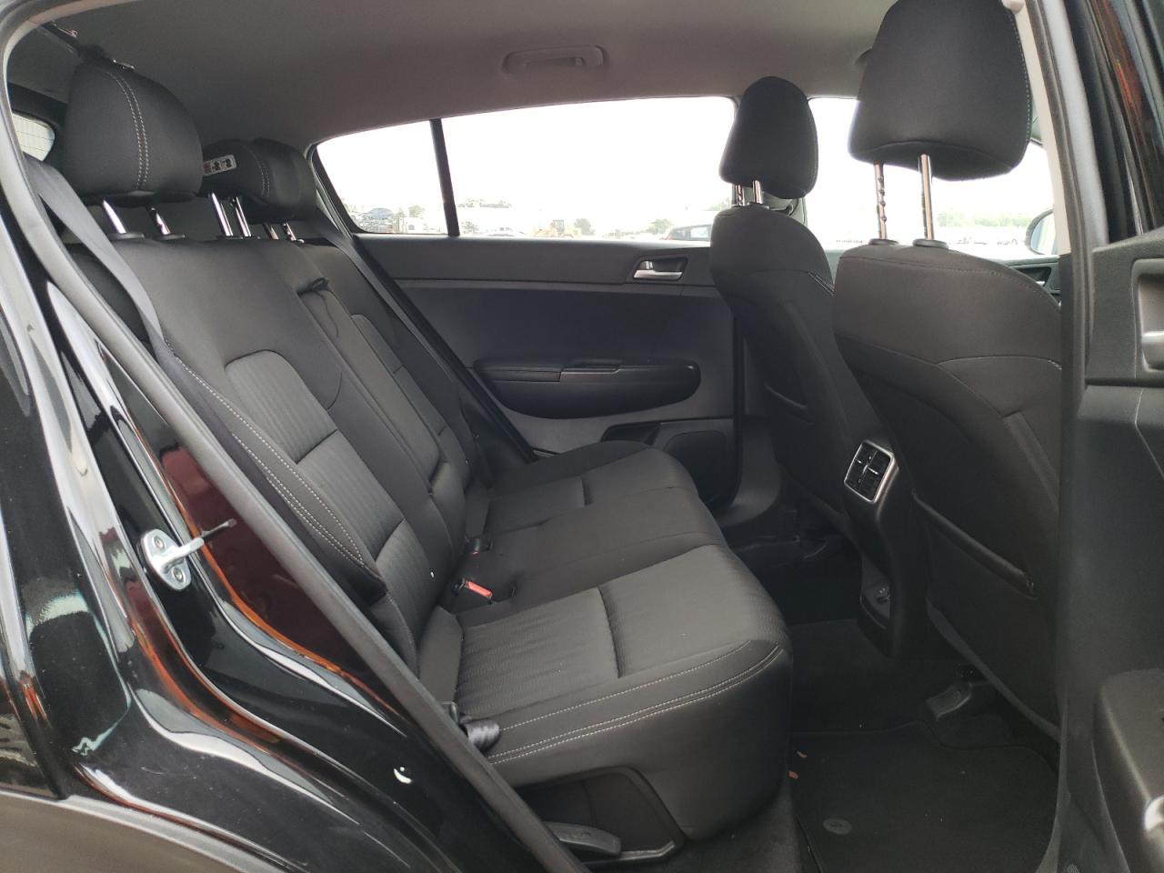 Photo 6 from auction – 2017 KIA SPORTAGE L with VIN KNDPMCAC5H7123728