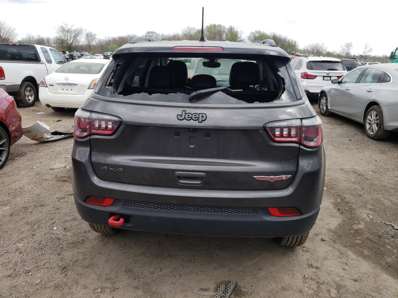 Photo 9 from auction – 2019 JEEP COMPASS TR with VIN 3C4NJDDB0KT739865