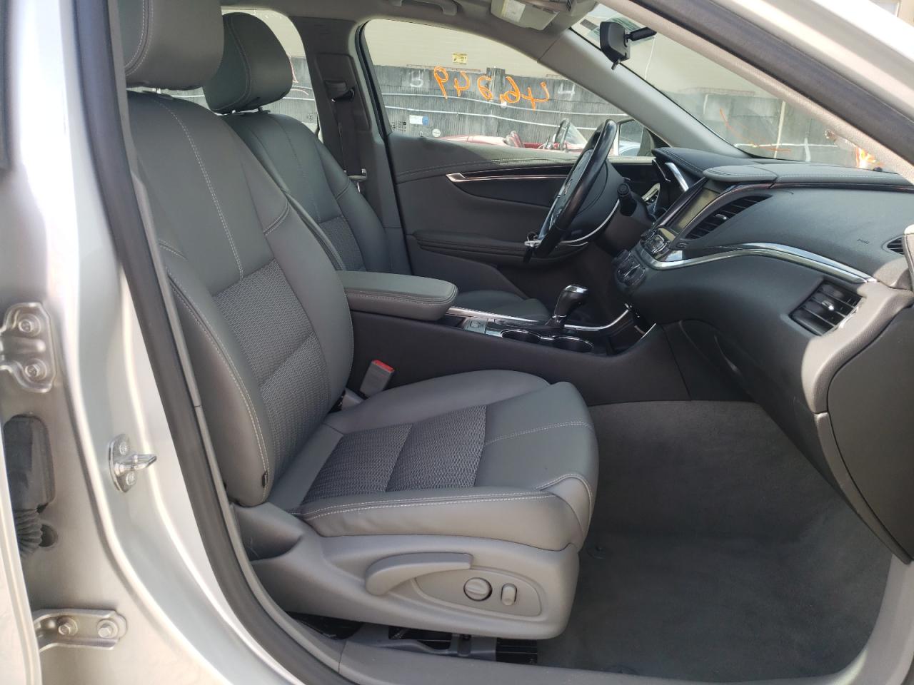Photo 5 from auction – 2019 CHEVROLET IMPALA LT with VIN 2G11Z5S38K9135291