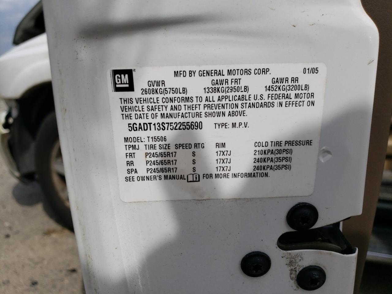 Photo 10 from auction – 2005 BUICK RAINIER CX with VIN 5GADT13S752255690