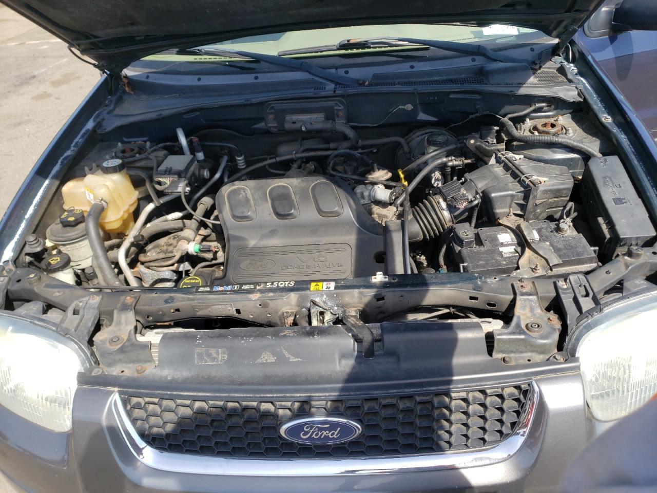 Photo 7 from auction – 2004 FORD ESCAPE XLT with VIN 1FMCU03154KB51654