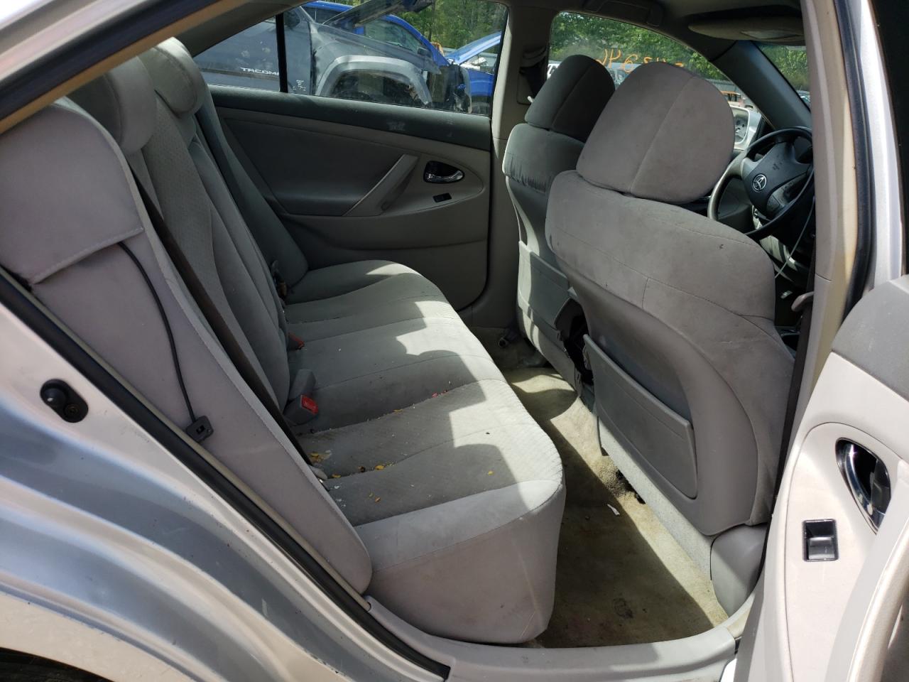 Photo 6 from auction – 2007 TOYOTA CAMRY LE with VIN 4T1BK46K97U017414
