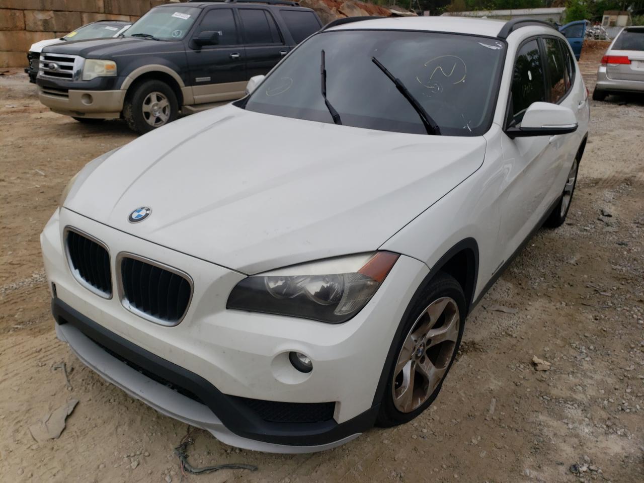 Photo 9 from auction – 2015 BMW X1 SDRIVE2 with VIN WBAVM1C57FV315815