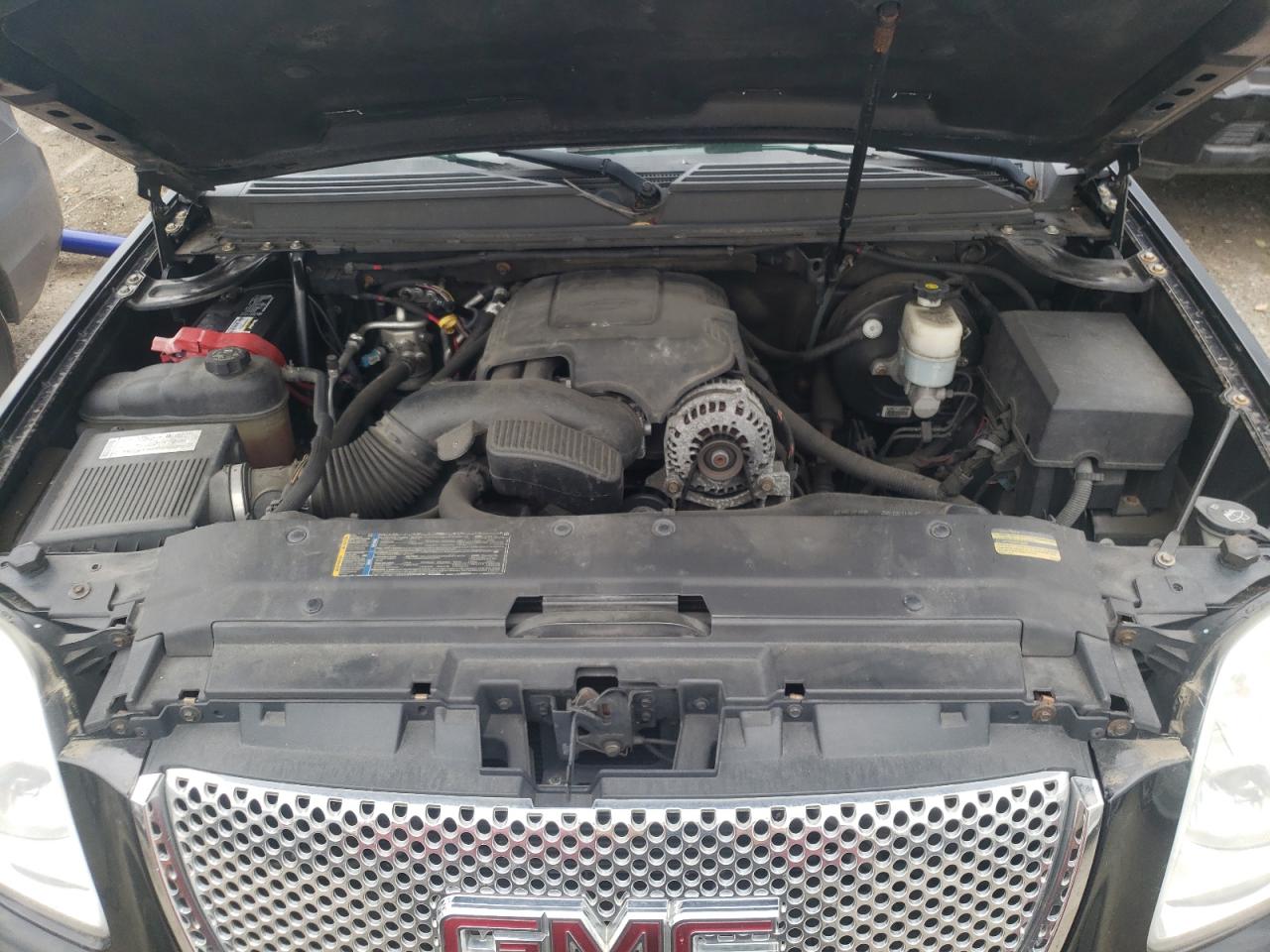 Photo 7 from auction – 2008 GMC YUKON DENA with VIN 1GKFK63828J164627