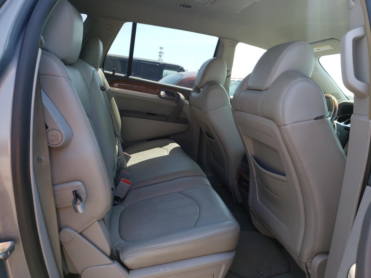 Photo 6 from auction – 2008 BUICK ENCLAVE CX with VIN 5GAER237X8J101876