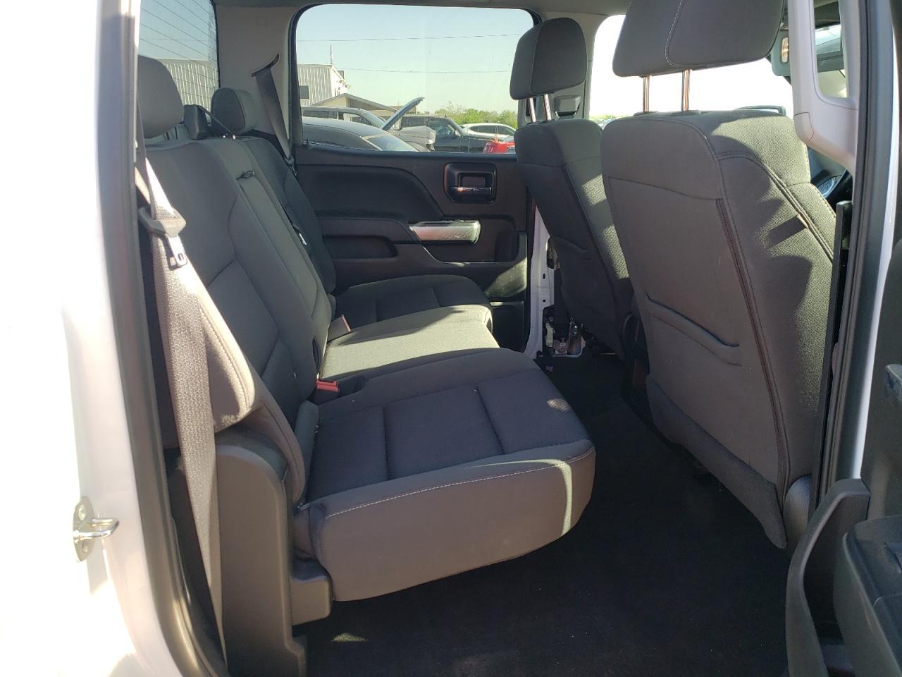Photo 6 from auction – 2018 CHEVROLET SILVERADO with VIN 3GCPCREC8JG369683