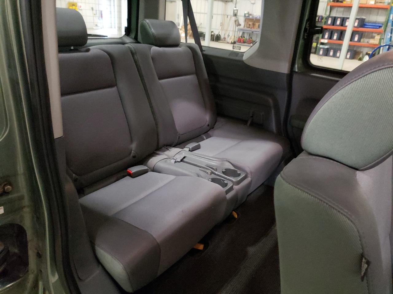 Photo 6 from auction – 2005 HONDA ELEMENT EX with VIN 5J6YH28685L023445