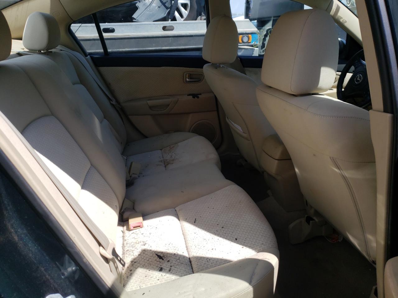 Photo 6 from auction – 2004 MAZDA MAZDA3 with VIN JM1BK32F341113317