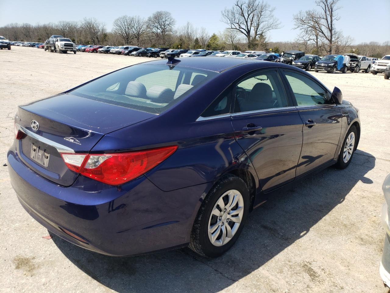 Photo 4 from auction – 2012 HYUNDAI SONATA GLS with VIN 5NPEB4AC8CH355537